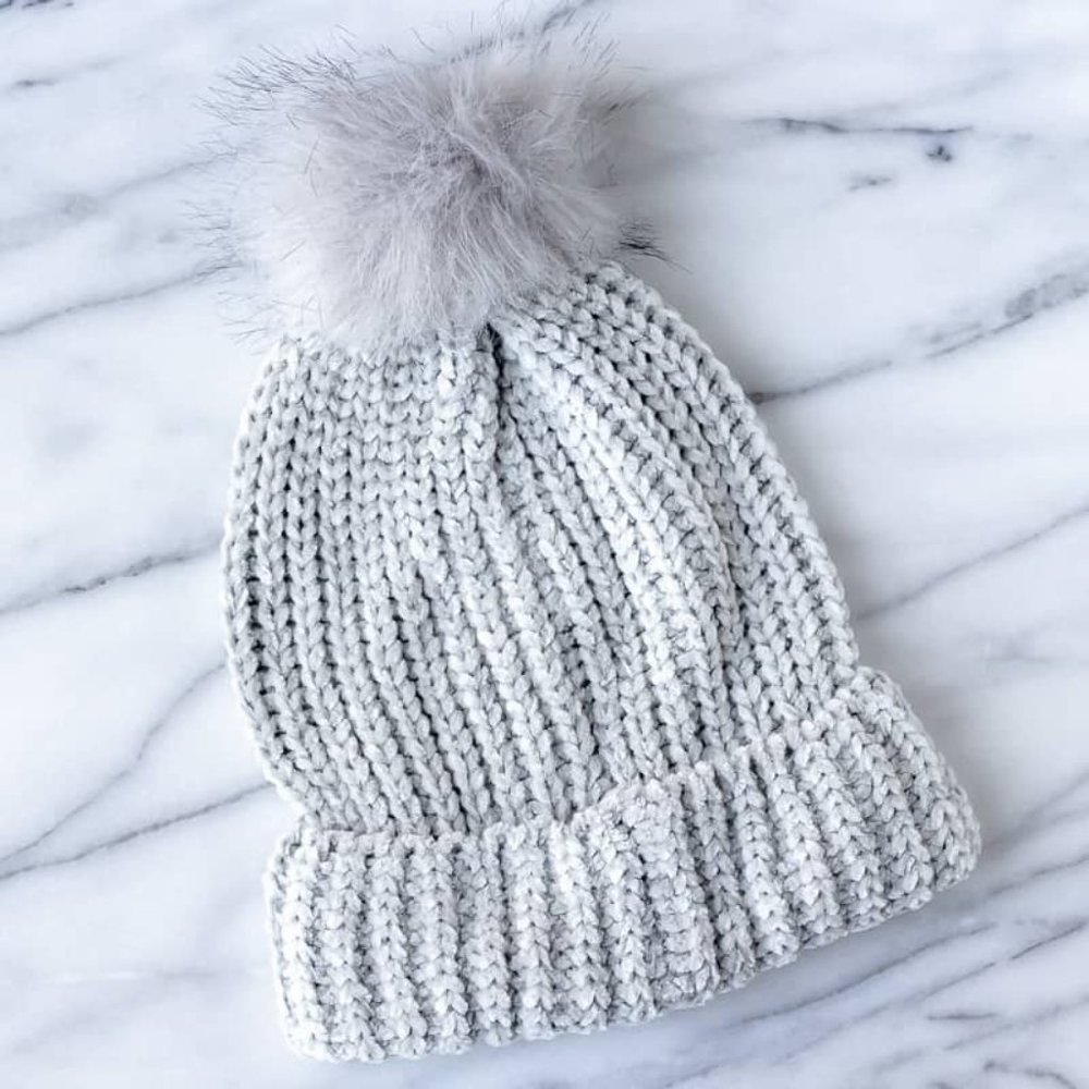 JULES KAE Pom Beanie in Gray